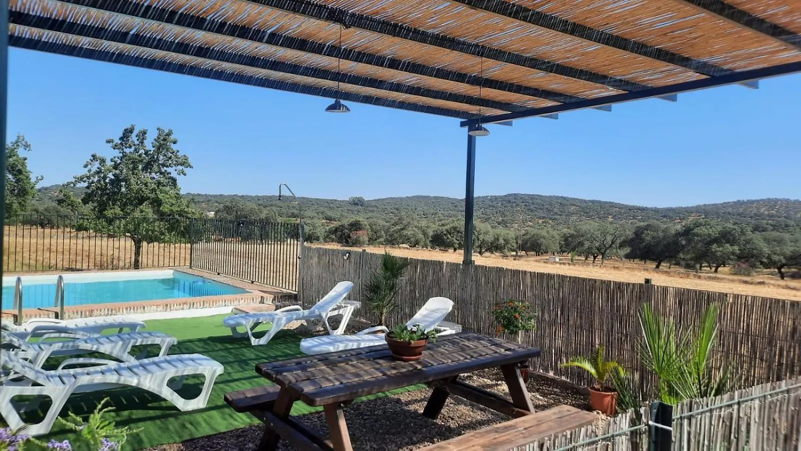 Casa Rural La Dehesilla Cazalla de la Sierra 0*,  Spain